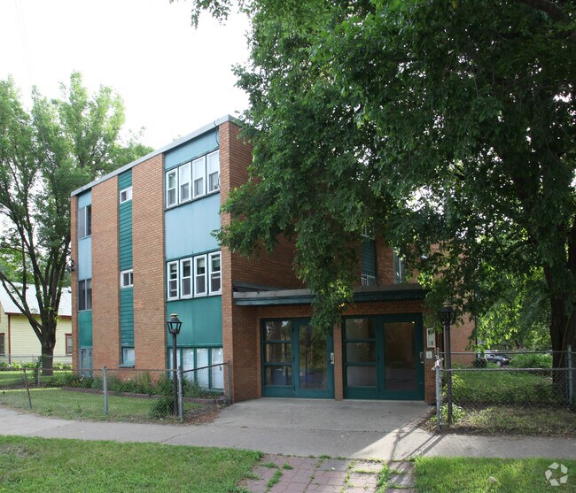 2301 Minnehaha Ave 2301 Minnehaha Ave Minneapolis MN 55404