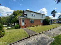 Building Photo - 1127 Cherry St