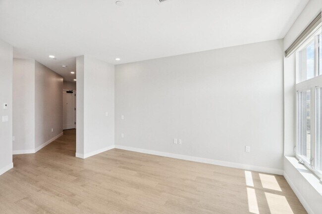 Building Photo - 18 Artisan Dr