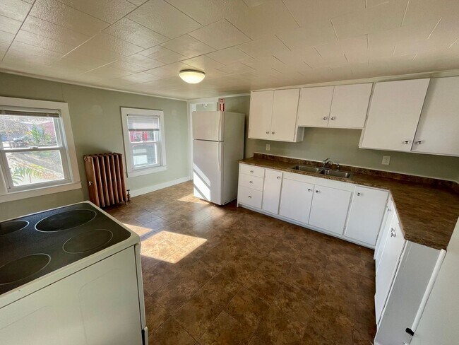 Building Photo - 3 Prospect St