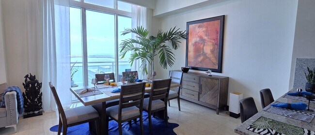 Building Photo - 951 Brickell Ave