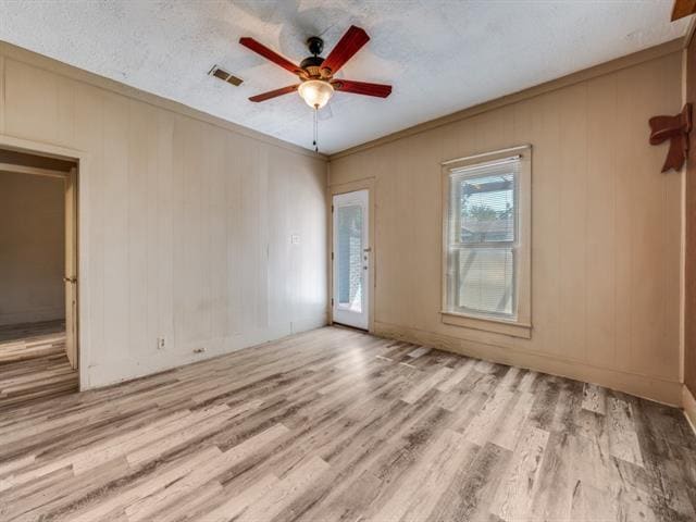 Building Photo - 609 E Monterey St