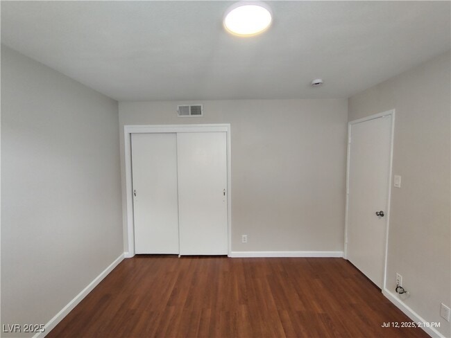 Building Photo - 5224 Del Monte Ave