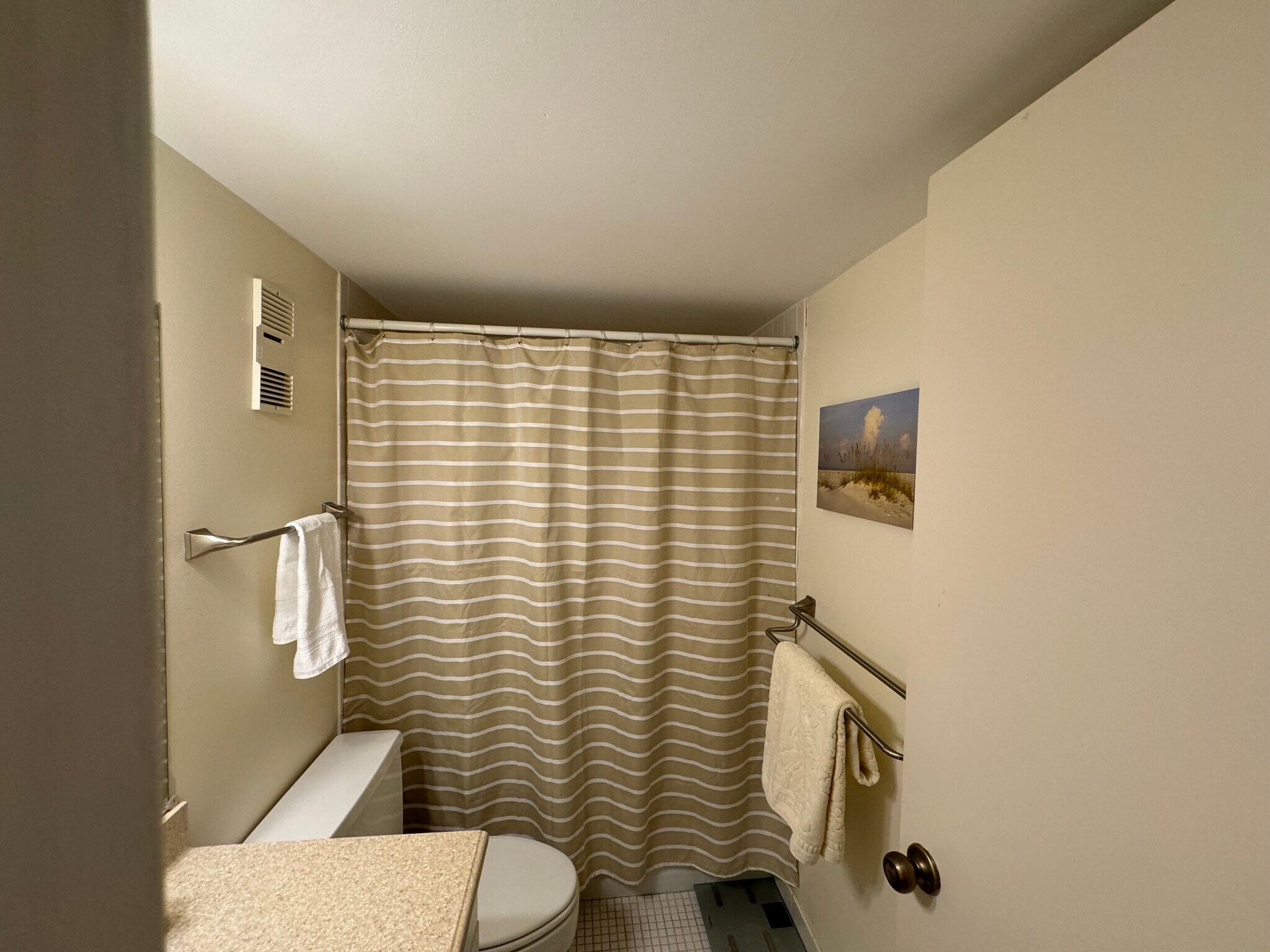 Building Photo - 1437 N ATLANTIC Ave