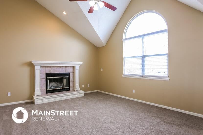 Building Photo - 1221 Rosehill Dr