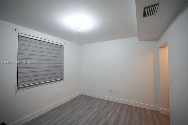 Building Photo - 2651 NE 212th Terrace