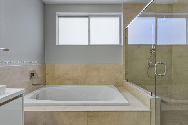 Building Photo - 10359 NW 67th Terrace