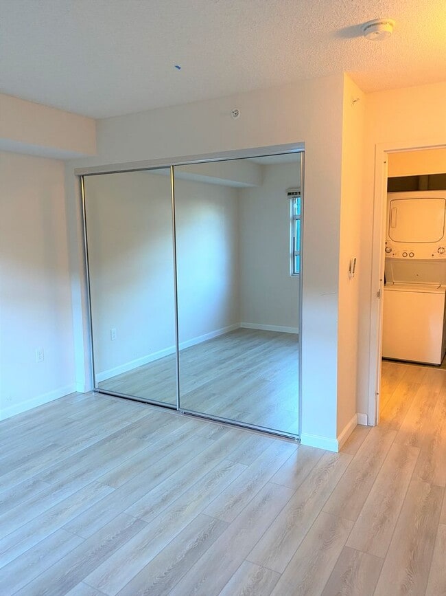 Building Photo - 801 South St