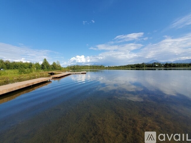 Building Photo - 2949 E Palmdale Dr