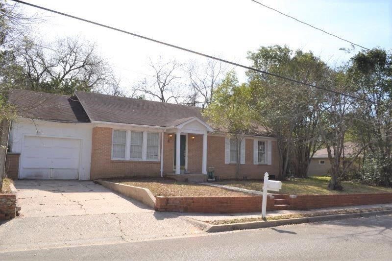 Building Photo - 103 Verna St