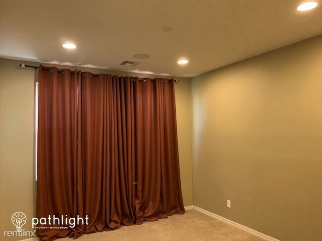 Building Photo - 4 br, 2.5 bath House - 40522 Art Place UNIT