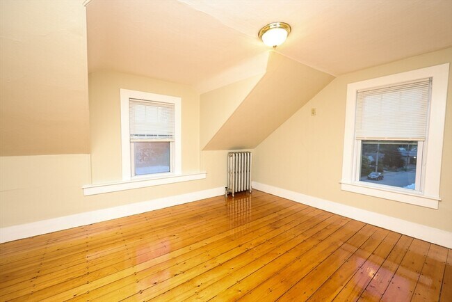 Building Photo - 30 Sheppard Ave
