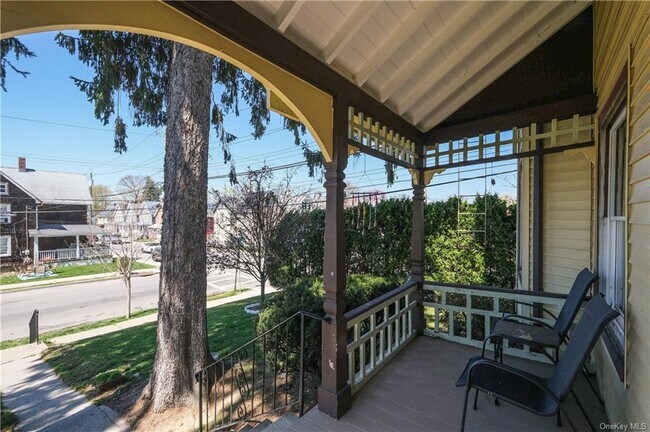 Building Photo - 301 Union Ave