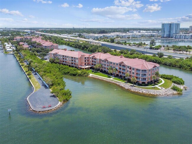 Building Photo - 5000 Culbreath Key Way