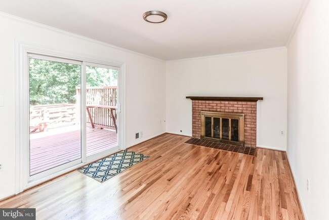 Building Photo - 5012 Sideburn Rd