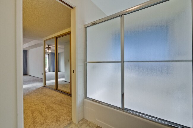 Building Photo - Wow! What a Great Home! Available Soon!