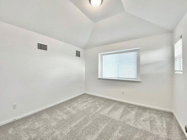 Building Photo - 1616 Cobblecrest Ln