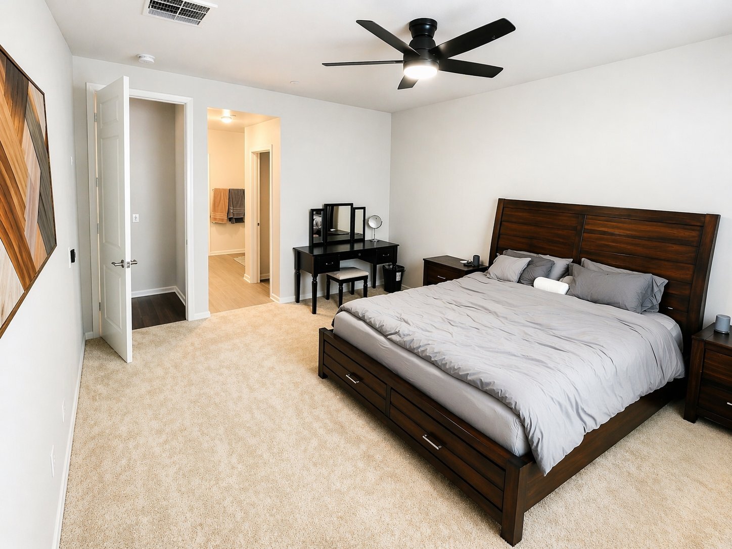 Building Photo - 2030 Boxwood St