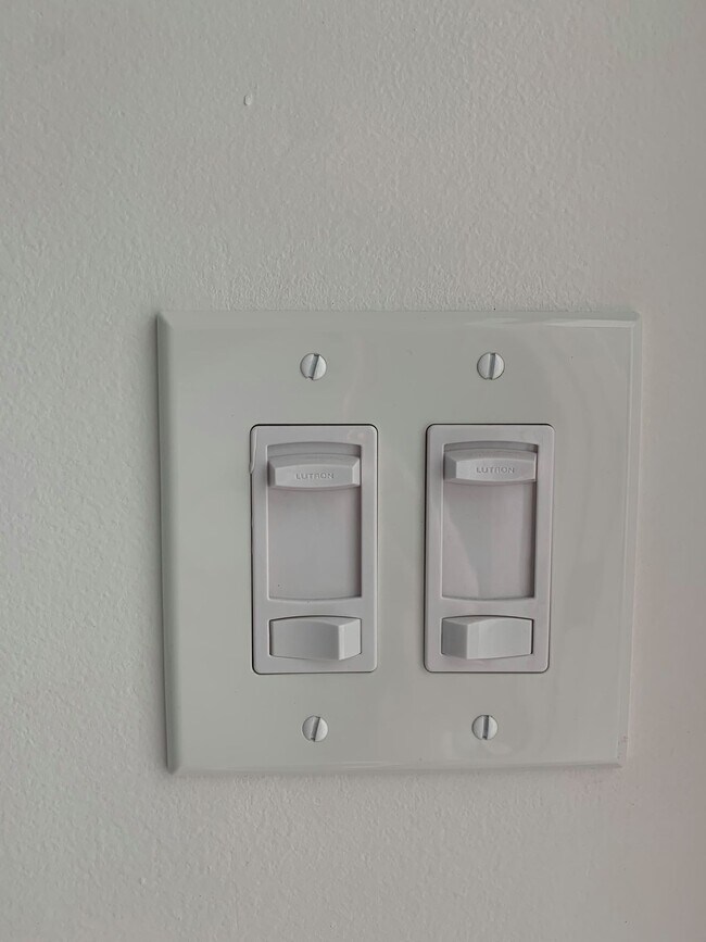 Building Photo - 20747 Stephanie Dr