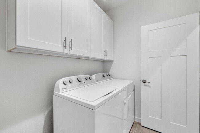 Building Photo - Peaceful North Idaho Retreat -- Quiet Cul-...