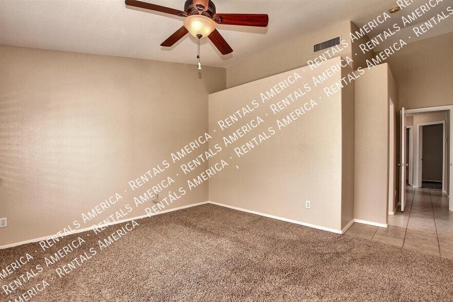 Building Photo - 2131 S Navajo Way