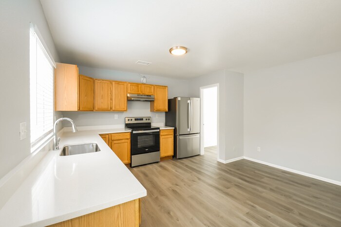 Building Photo - 4804 N Lisbon St