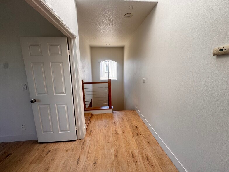 Building Photo - 379 Monte Vista Ave