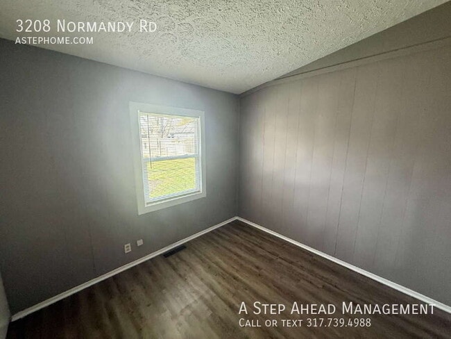 Building Photo - 3208 Normandy Rd