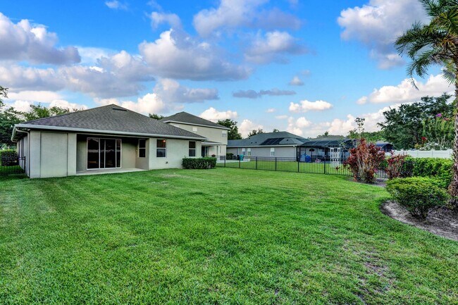 Building Photo - 10029 Silk Grass Dr