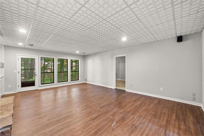 Building Photo - 4528 Lashley Ct NE