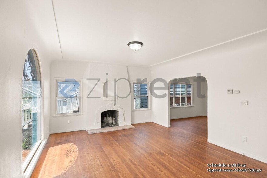 Building Photo - 2107 69th Ave