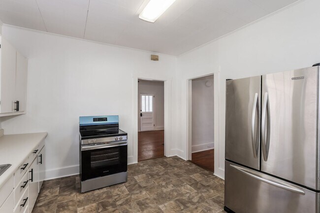 Building Photo - 1913 Ohio Ave