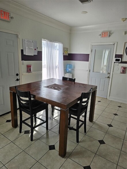 Building Photo - 1211 Lark Ln