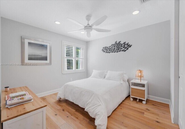 Building Photo - 5235 SW 171st Ave