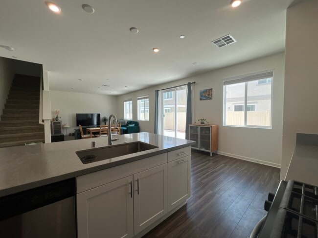 Building Photo - 24943 Dassault Ct