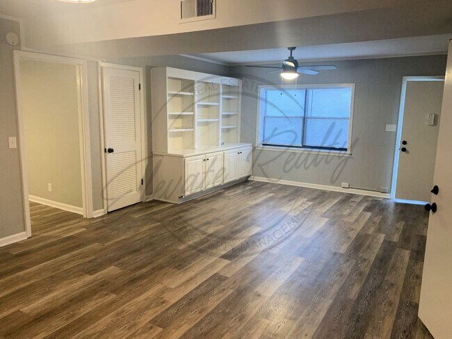 Building Photo - ON SPECIAL! THIS PROPERTY HAS A 1/2 OFF TH...