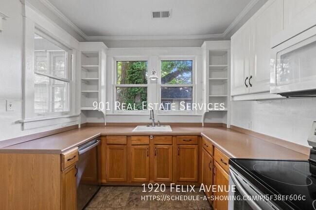 Building Photo - 1920 Felix Ave