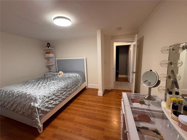 Building Photo - 348 Union Ave