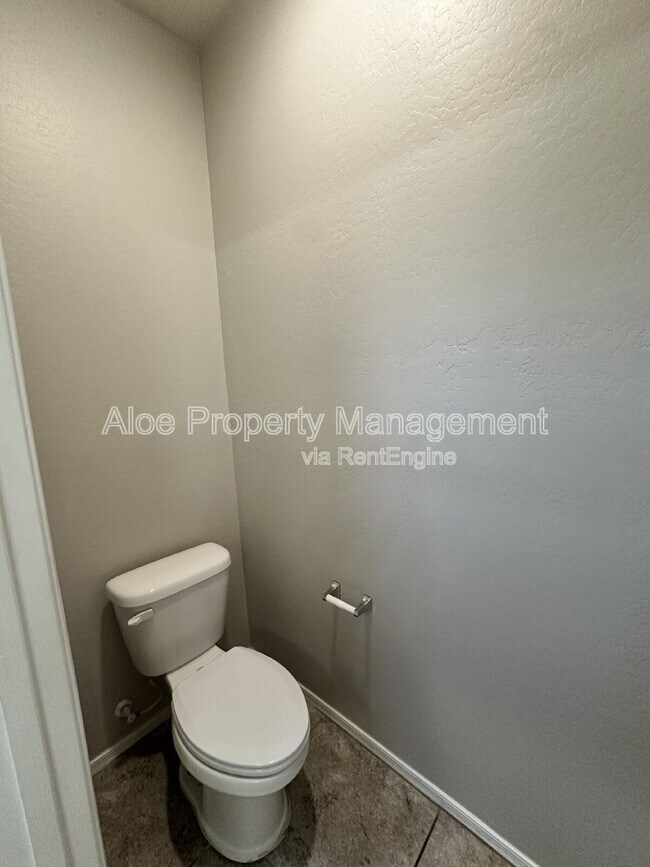 Building Photo - 3066 N Lainey Ln