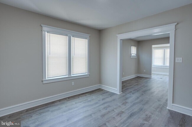 Building Photo - 1948 Lexington Ave