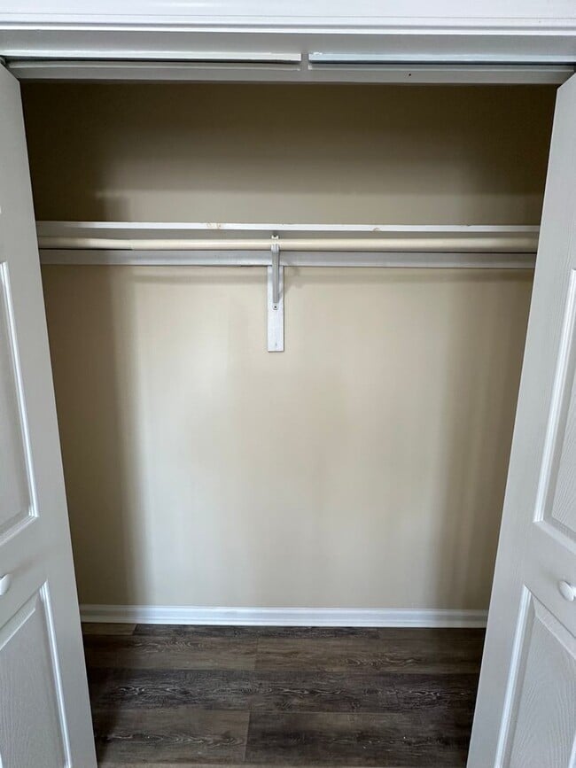 Building Photo - 204 Grandford Pl