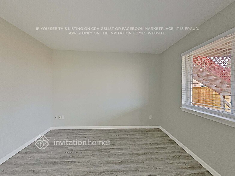 Building Photo - 15339 Heintz Ave SE