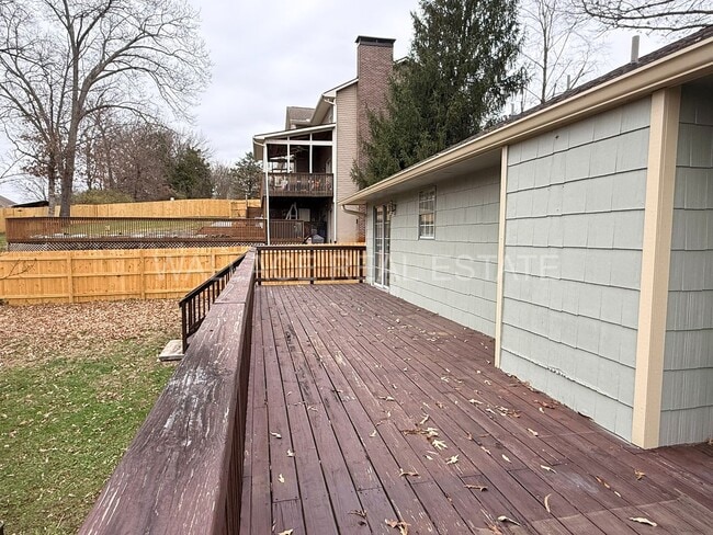 Building Photo - 4 BEDROOM, 3.5 BATHROOM HOME IN BEXHILL!