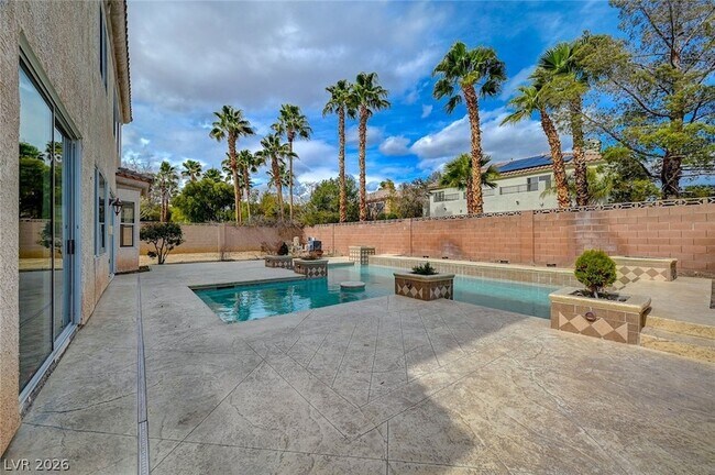 Building Photo - 9462 Castillana Ct