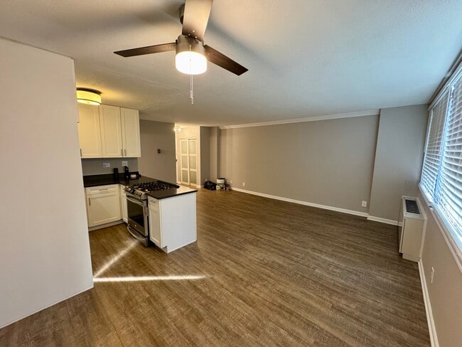 Building Photo - 2201 L St NW