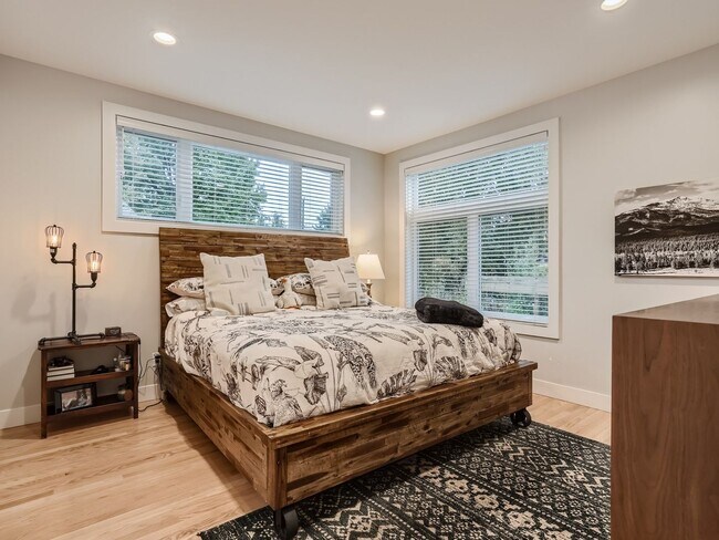 Building Photo - Short Term Rental Opportunity in Sloans Lake Area