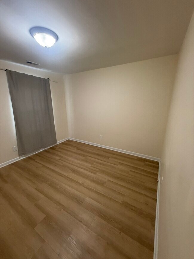 Building Photo - 936 Hearthridge Ct