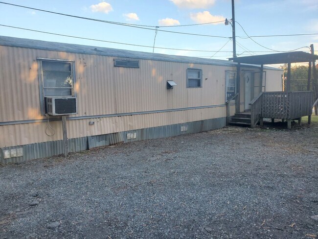 Primary Photo - Newly Renovated Mobile Home