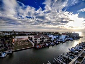 Building Photo - 6403 Padre Blvd