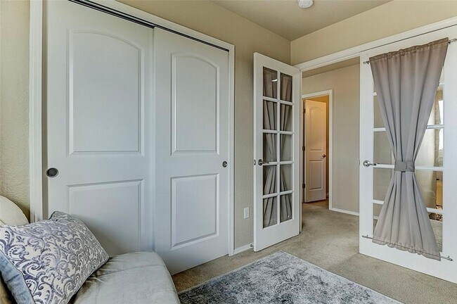 Building Photo - Charming Stony Creek Retreat with Modern T...